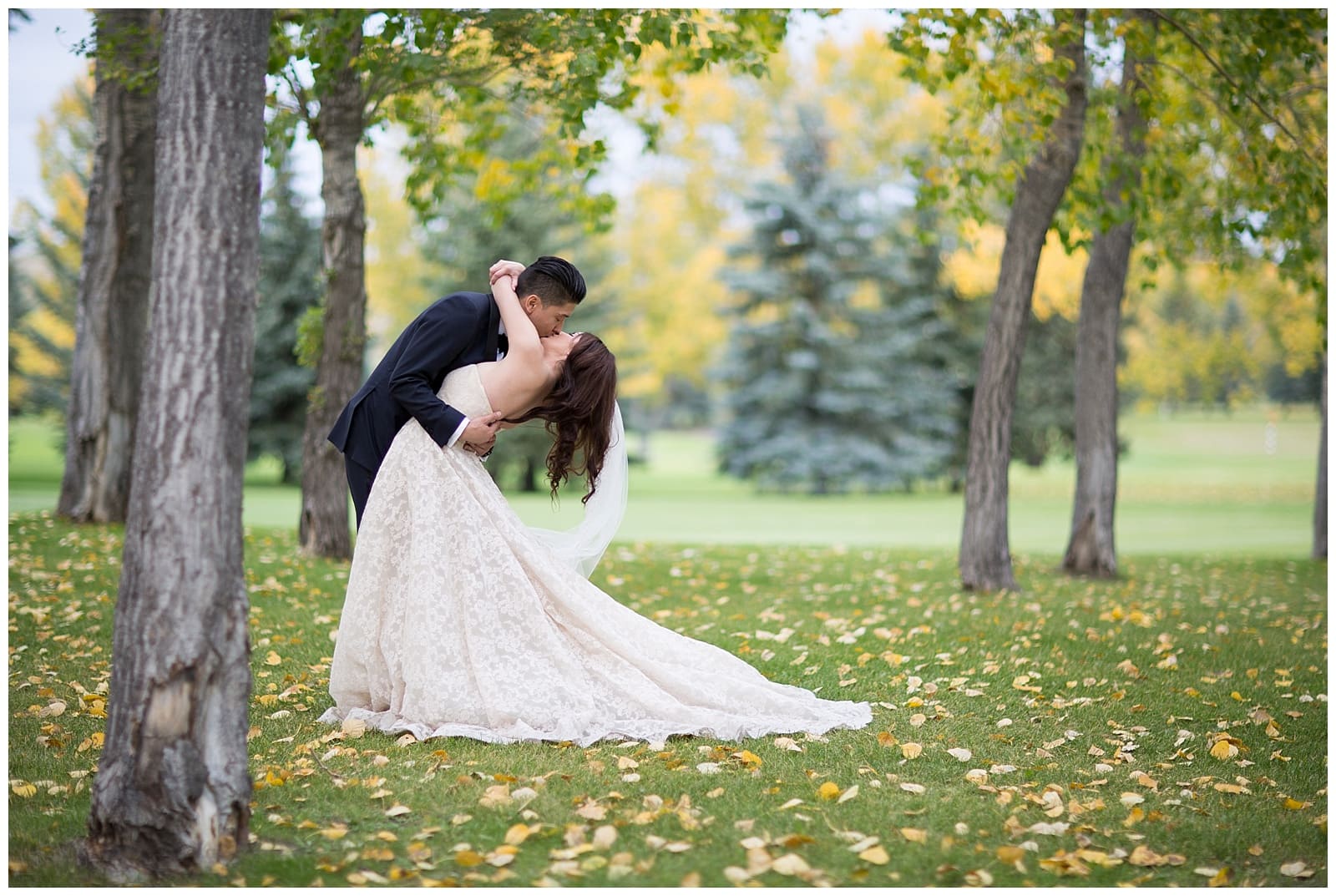 Calgary wedding, downtown, Pinebrook golf & country club wedding, church, st. mary's cathedral, fall, autumn, wedding photographer